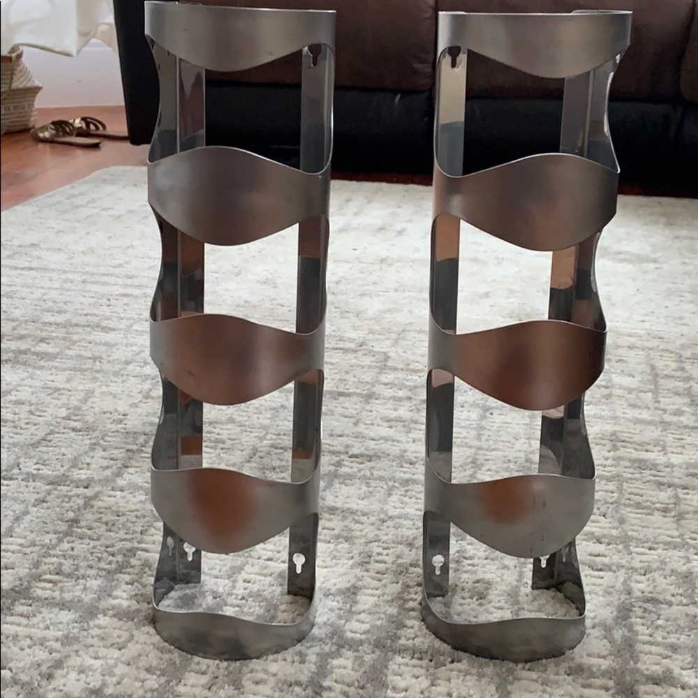Stainless steel 4 bottle wine rack